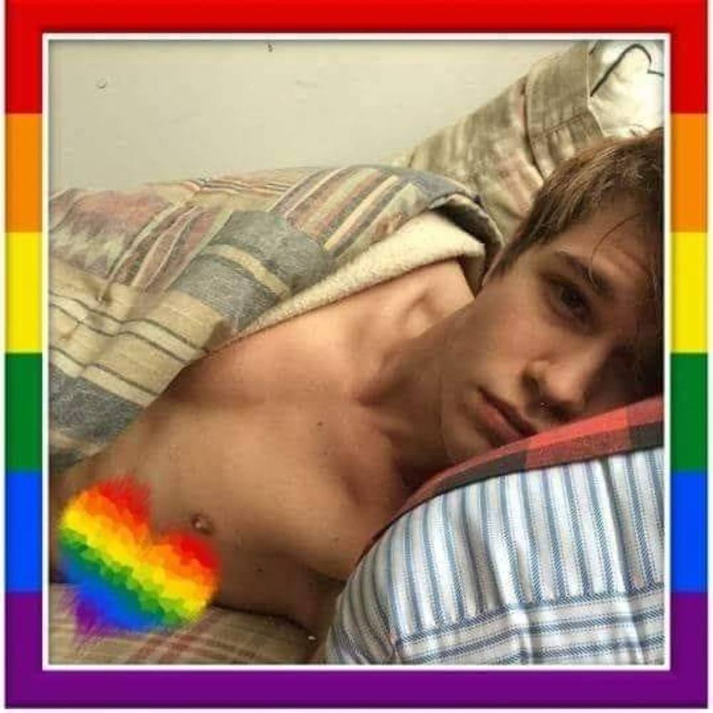 Meet your Posher, Tom